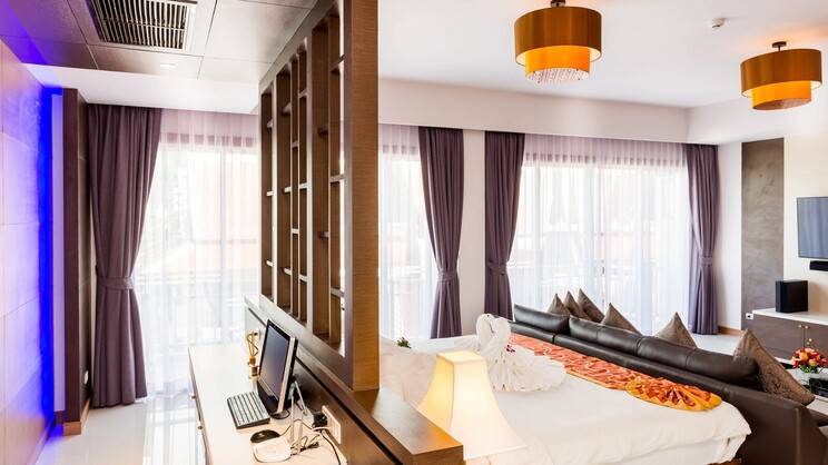 Suite with City View